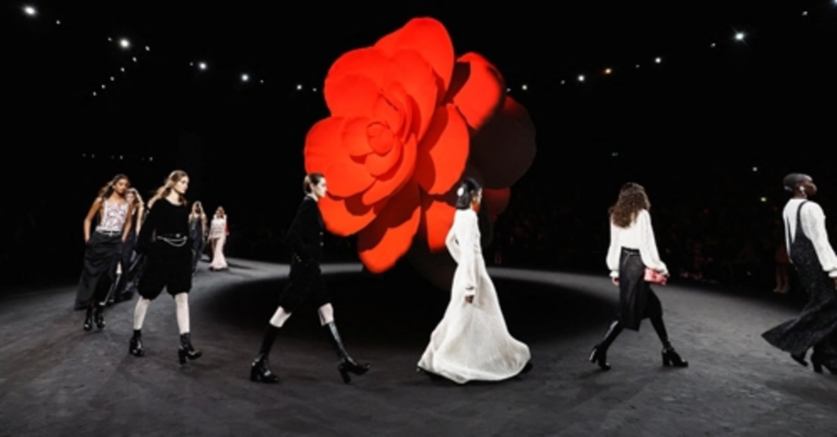 Chanel Sonbahar/Kış 2023'te Çiçek Açıyor