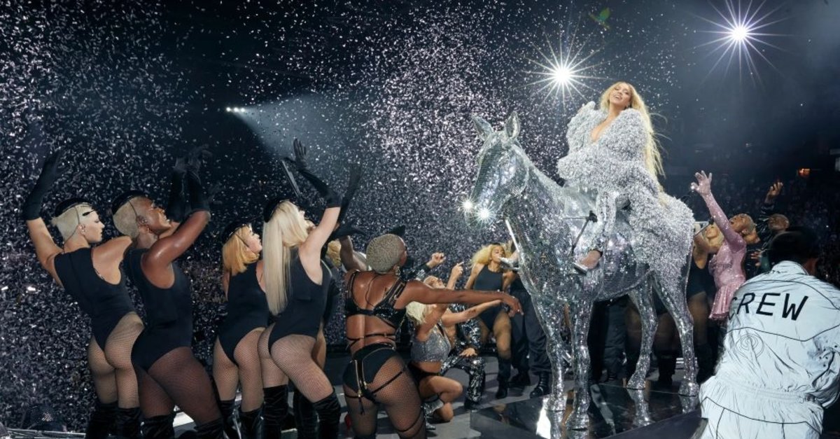 Beyoncé Renaissance World Tour act i / Sahne Kostümleri