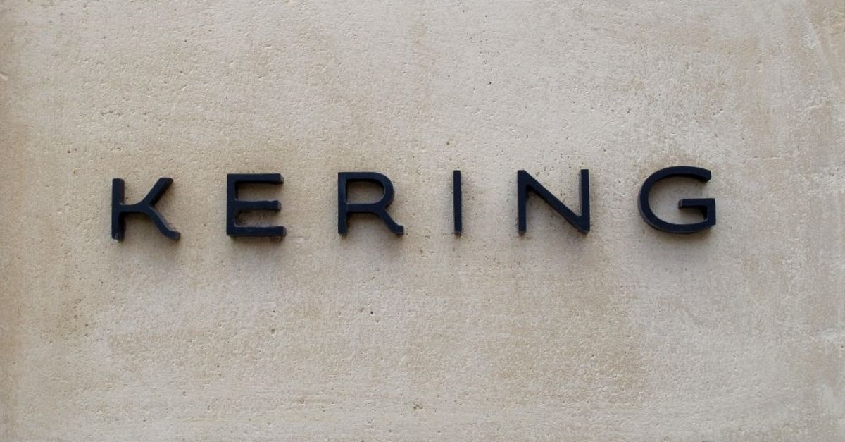 Lüks grup Kering, Valentino’yu nakit olarak satın aldı