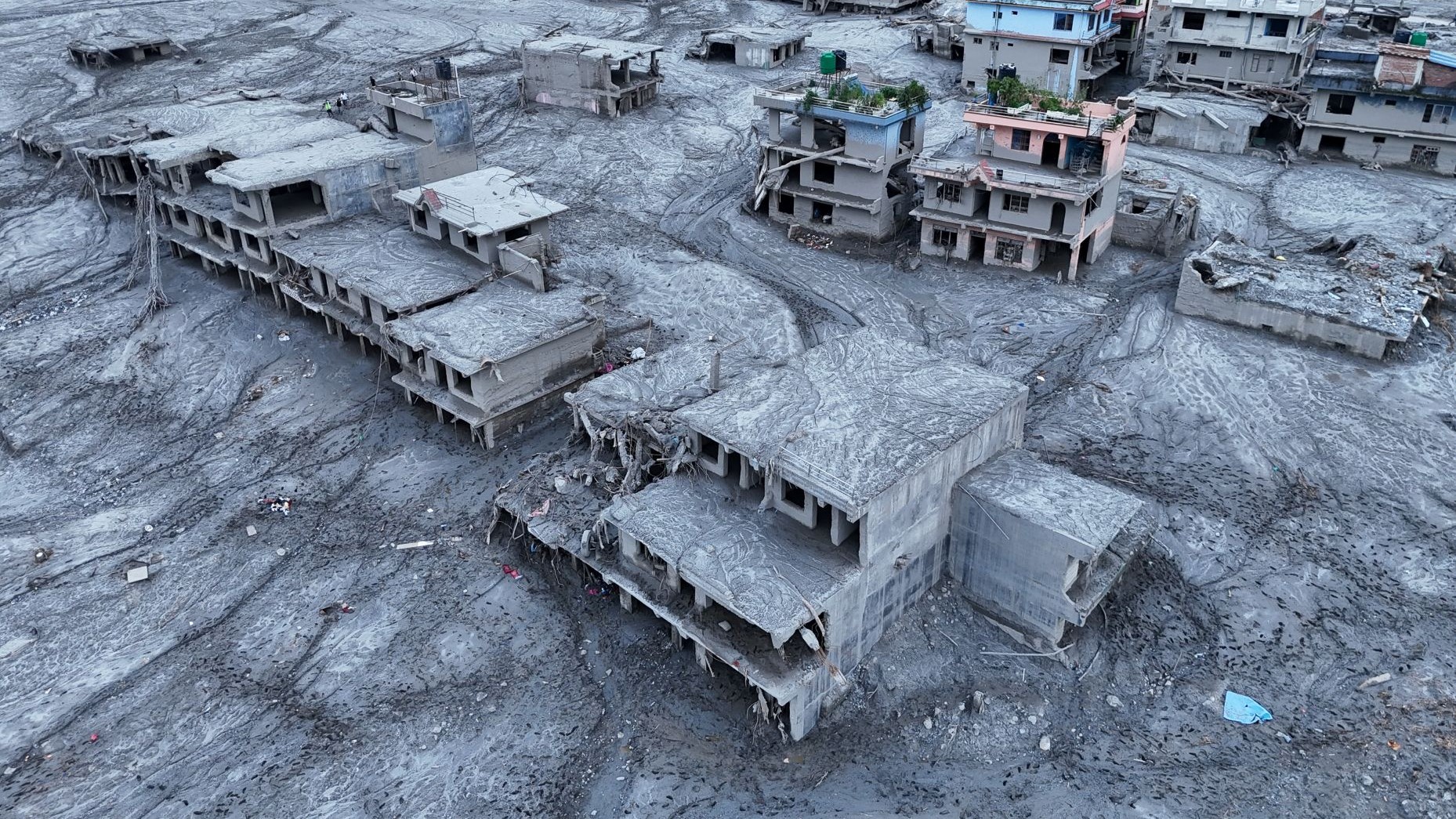 Nepal'de Yağmur Yağmadığına Göre Sel Suları Nereden Geldi?