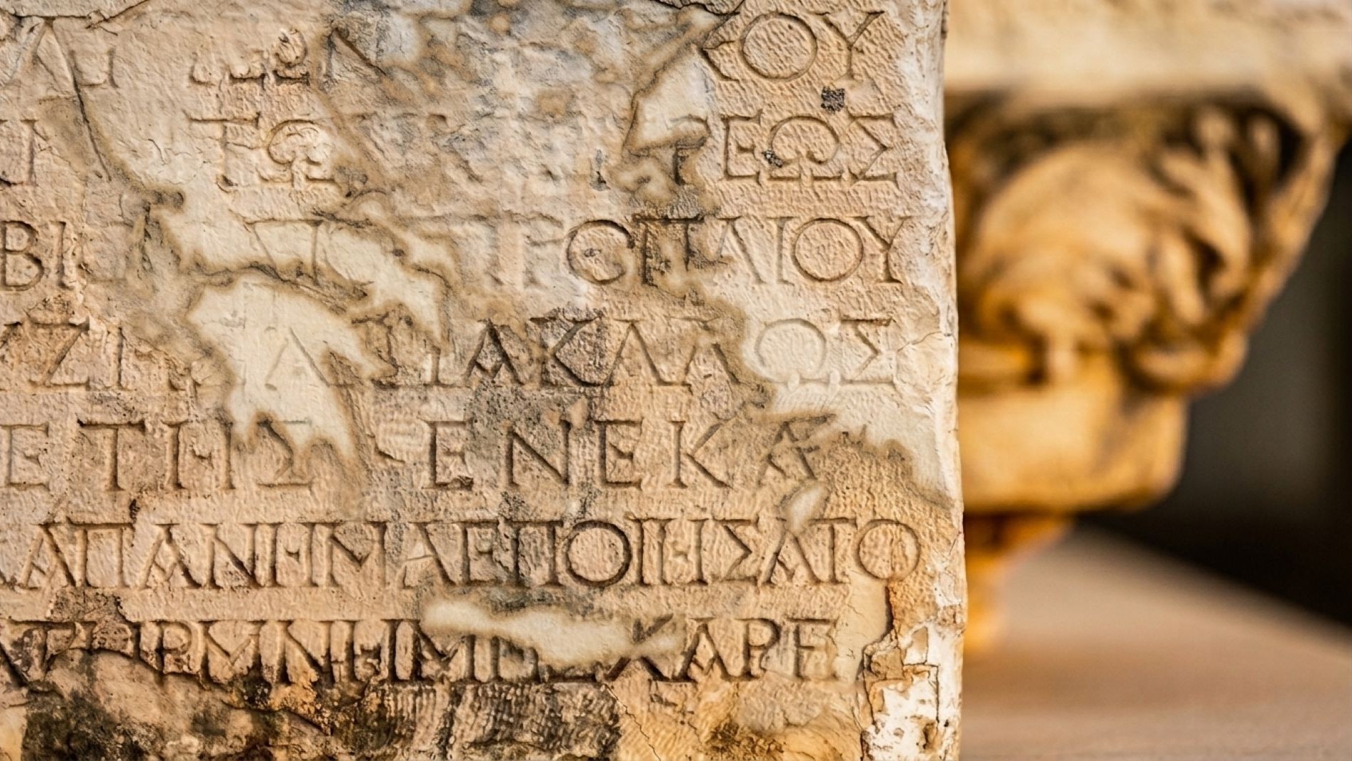 Antik Yunancanın İçinde Kayıp Kaç Dil Var?