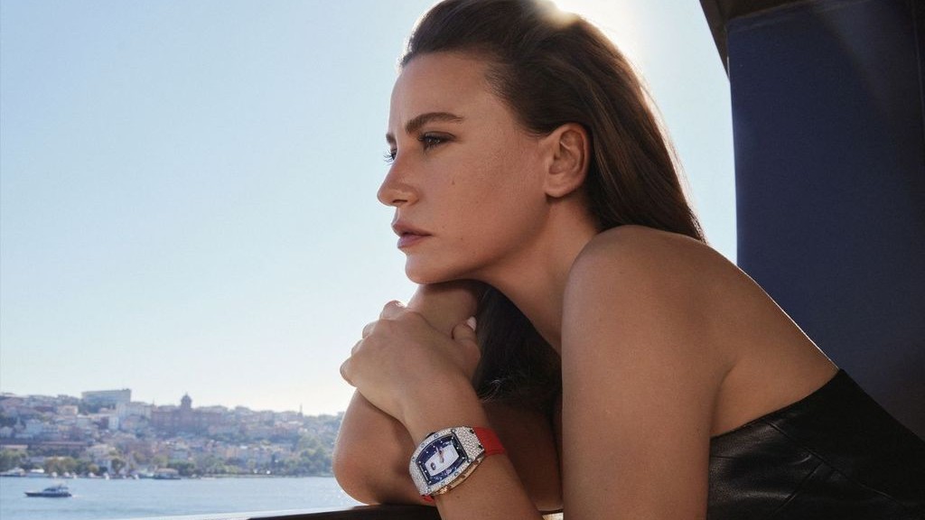 Richard Mille'in Yeni Global Yüzü Serenay Sarıkaya